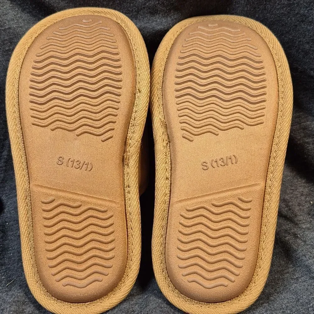Target Kids 13/1 Faux Sherpa Slippers - NWOT